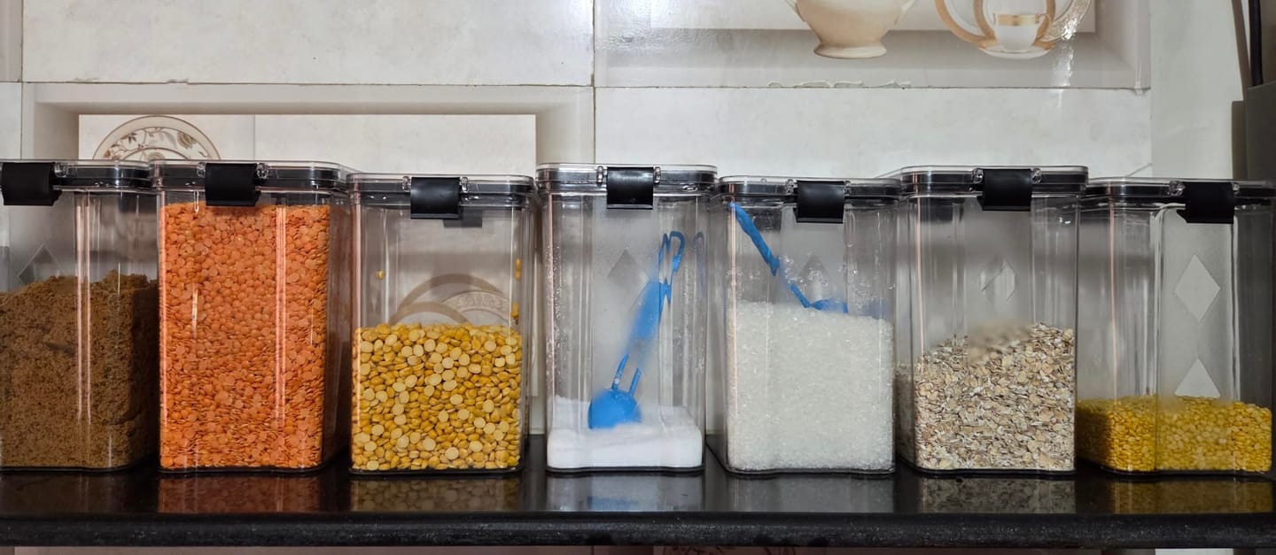 Customer photo review of AIRTIGHT TRANSPARENT FOOD STORAGE CONTAINERS