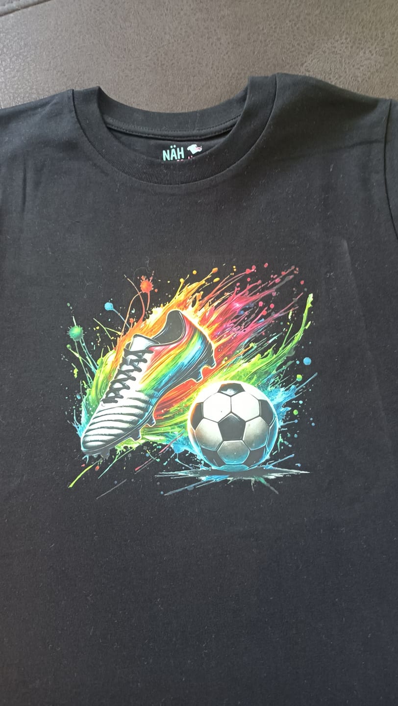 Customer photo review of Bügelbild Fußball Schuh Splash