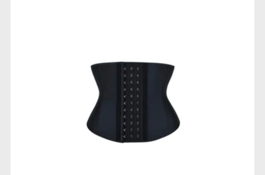 Customer photo review of KWhite Waist Short Torso Trainer