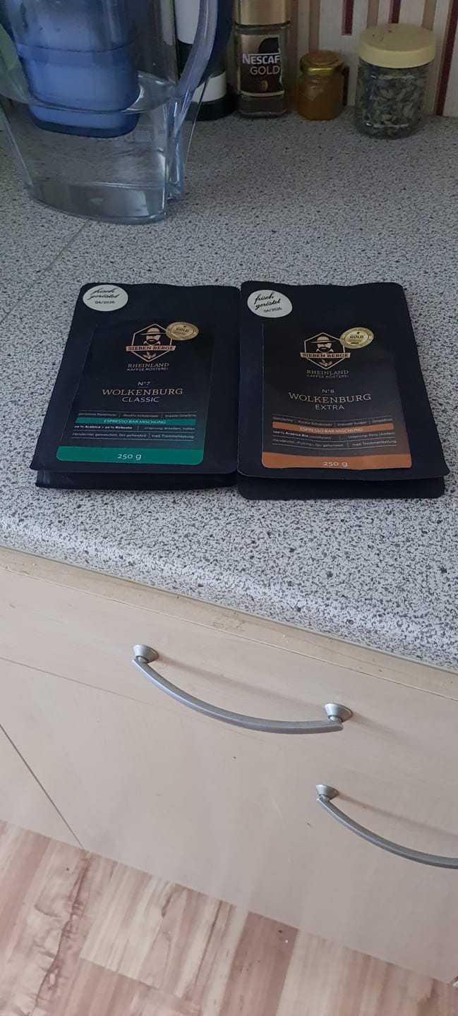 Customer photo review of Entdecke vier einzigartige Röstungen – Espresso Probierpaket 4x 250g