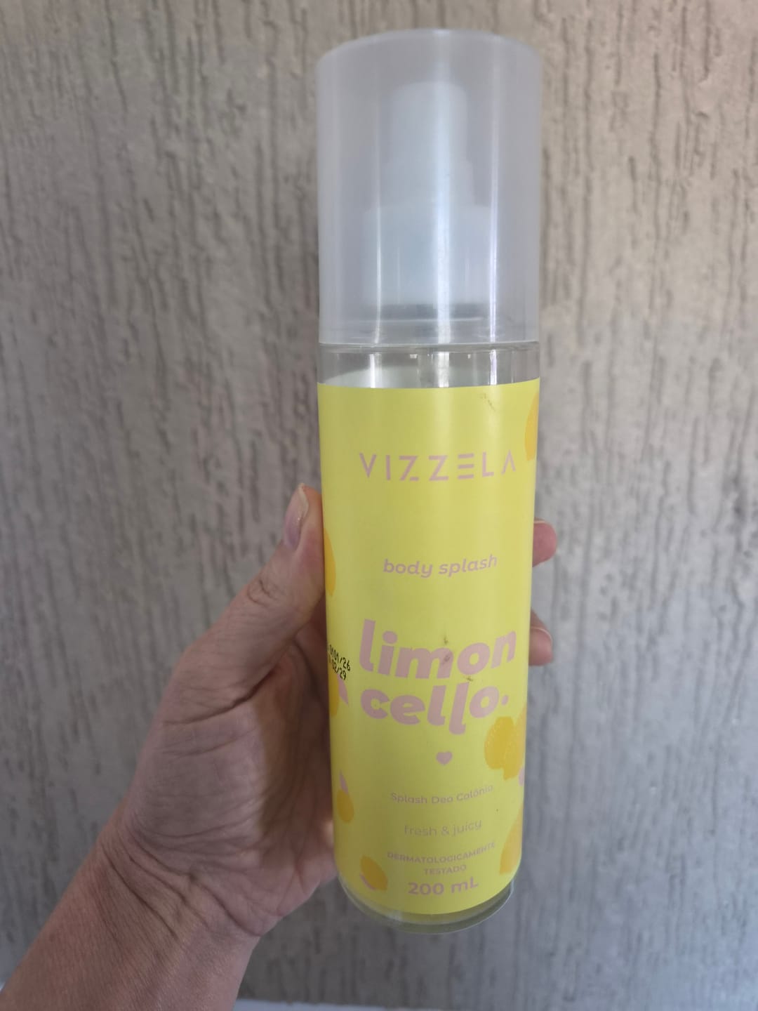 Customer photo review of Body Splash Deo Colônia Limoncello – Vizzela