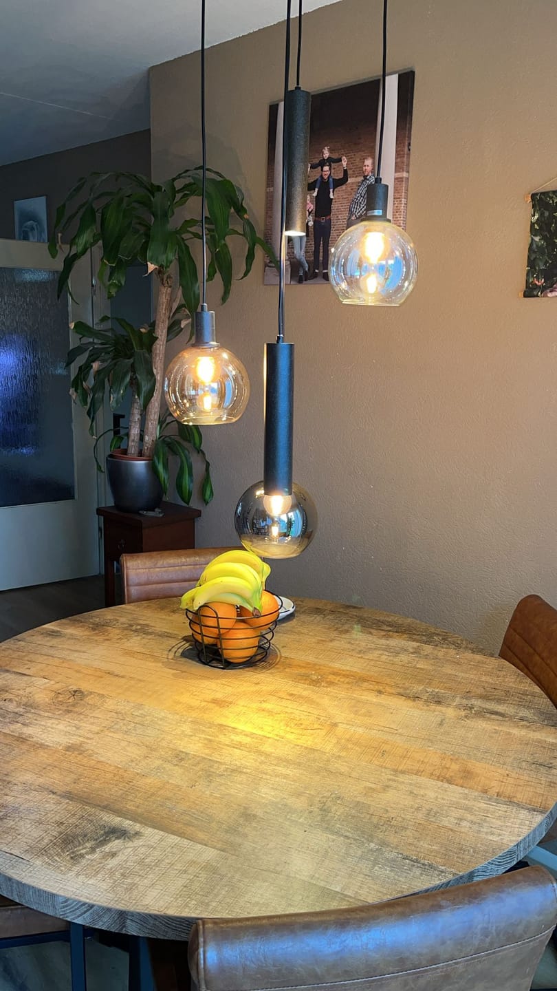 Customer photo review of Hanglamp Luneo - 5-lichts - Amber Mix - Glas - Getrapt - Met Spots