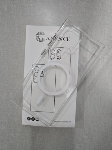 Customer's clear Anti Yellow Magsafe Case for Samsung shown with its white magnetic ring and packaging.