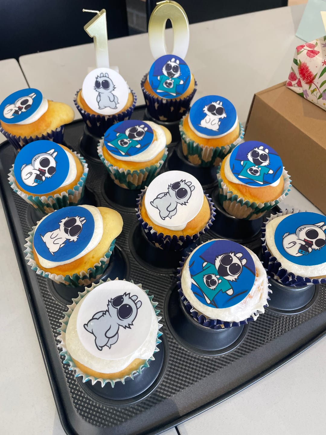 Customer photo review of 15 x 5 cm Pre-cut Standard Cupcake Custom Edible Icing Images
