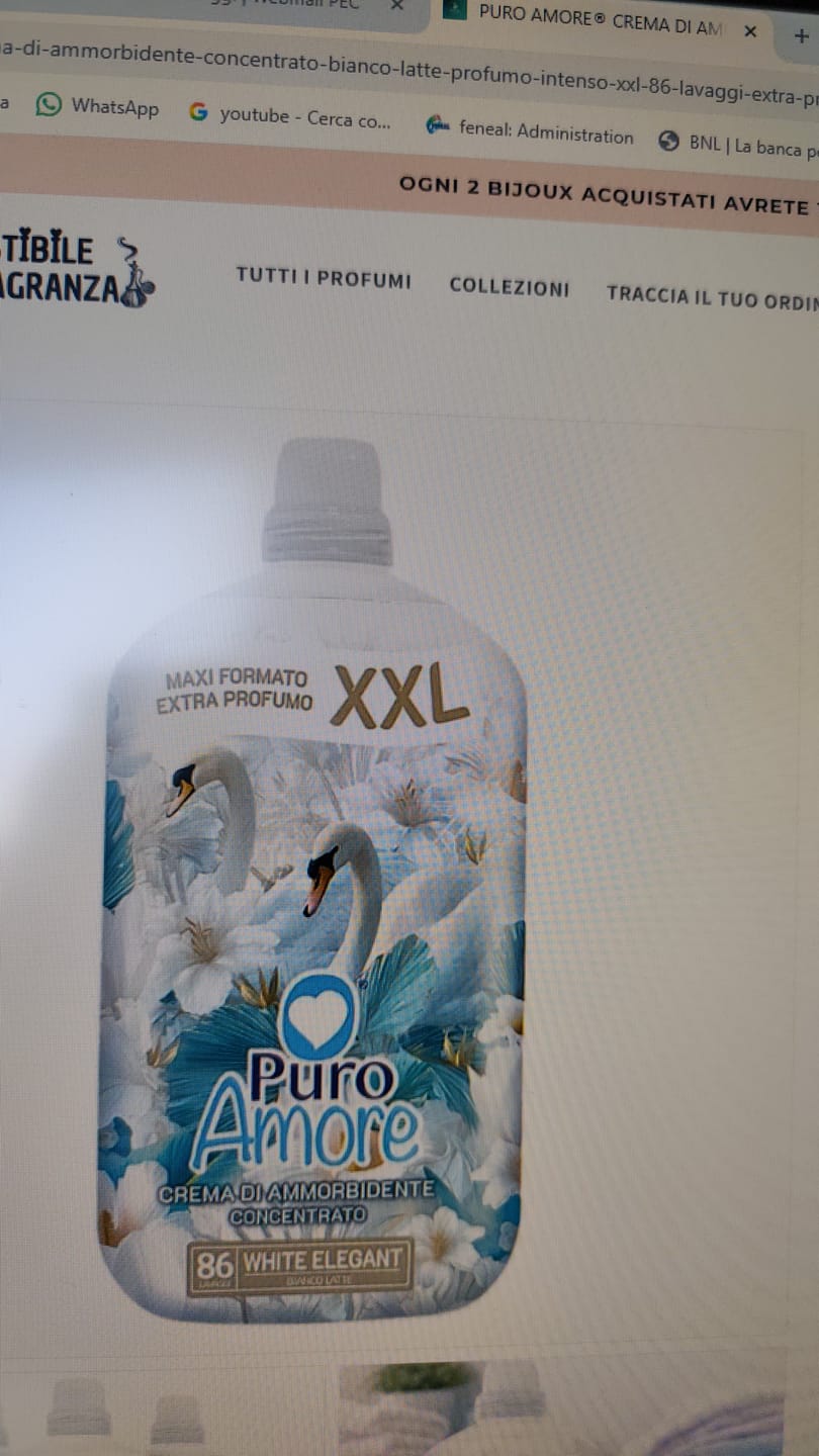 Customer photo review of PURO AMORE® CREMA DI AMMORBIDENTE CONCENTRATO "BIANCO LATTE" PROFUMO INTENSO XXL 86 LAVAGGI EXTRA PROFUMO