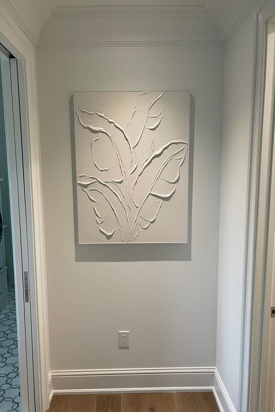 Customer photo review of 3D Textured Minimalist Banana Leaf Wall Art - Whispering Leaves