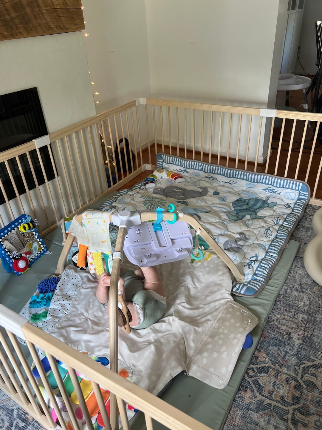 Customer photo review of HARPPA Grovi | Baby Gate Playpen & Fence for Babies and Toddlers