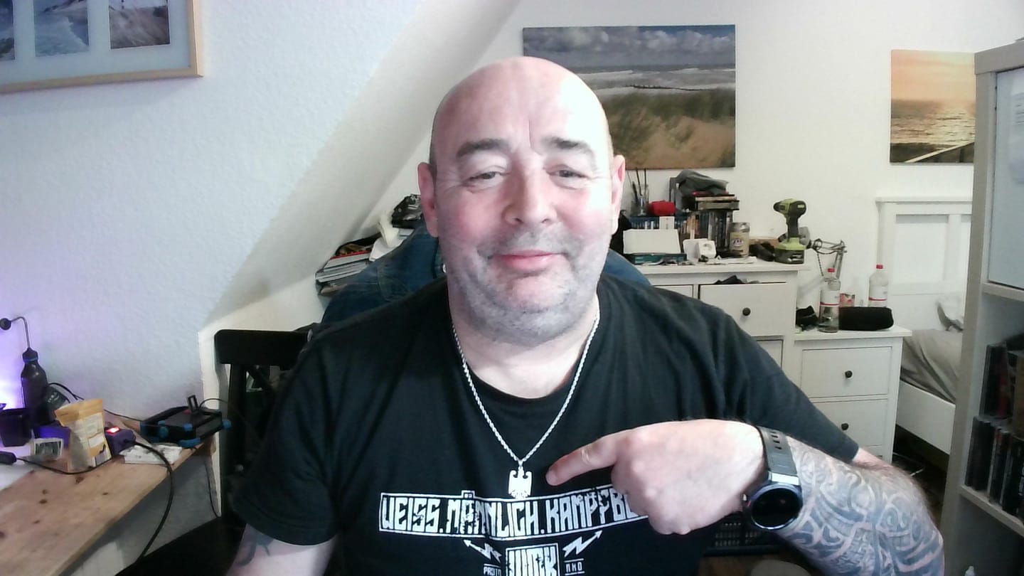 Customer photo review of Deutschland Adler Kette