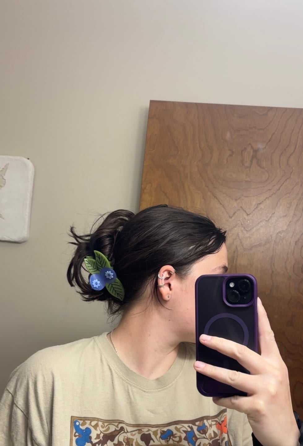 Customer photo review of Large Blueberry Hair Claw Clip