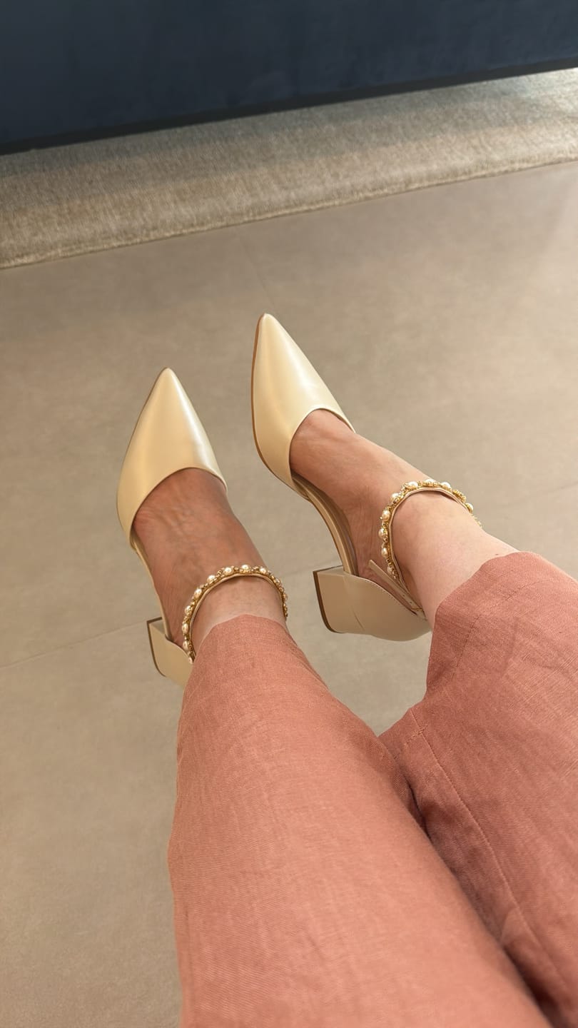 Customer photo review of Scarpin Noiva Couro Perolado Off White