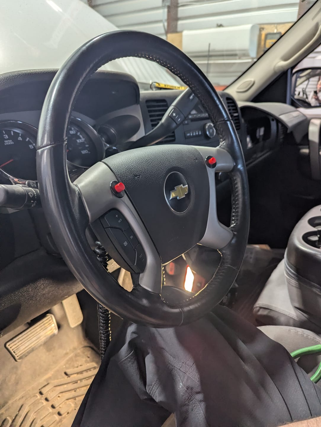 Customer photo review of Motion Raceworks Momentary Small Push Button w/6' Wound Cord (Red or Green)