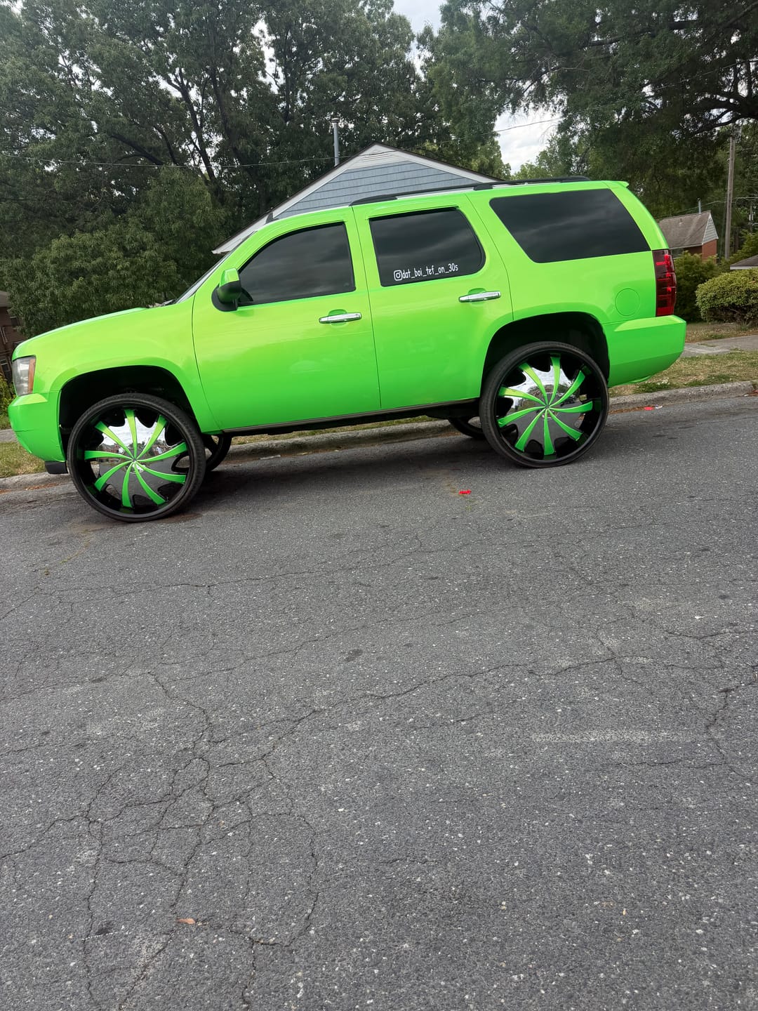 Customer photo review of Candy Metallic Neon Green vinyl wrap