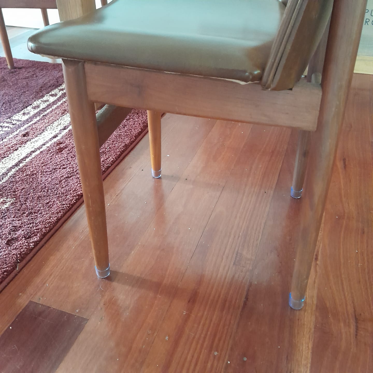 Customer photo review of Round Silicone Chair Cap - Outdoor Furniture Leg Protection