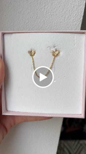 Customer video review of Singolo Orecchino Farfalle con Catenella a Doppio Buco