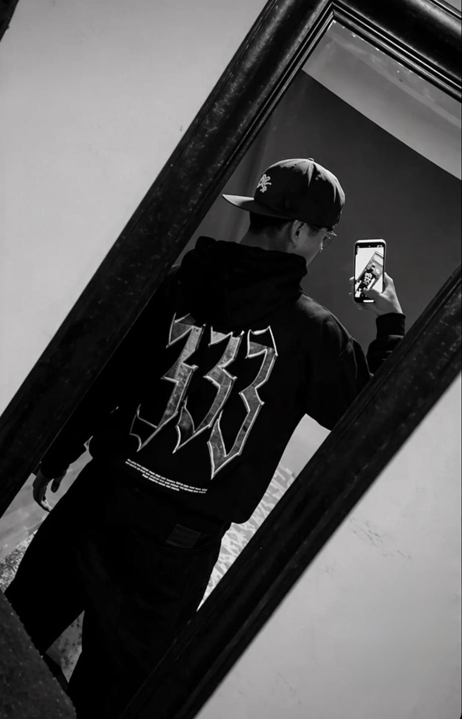 Customer photo review of Poleron 333 Dollars Black