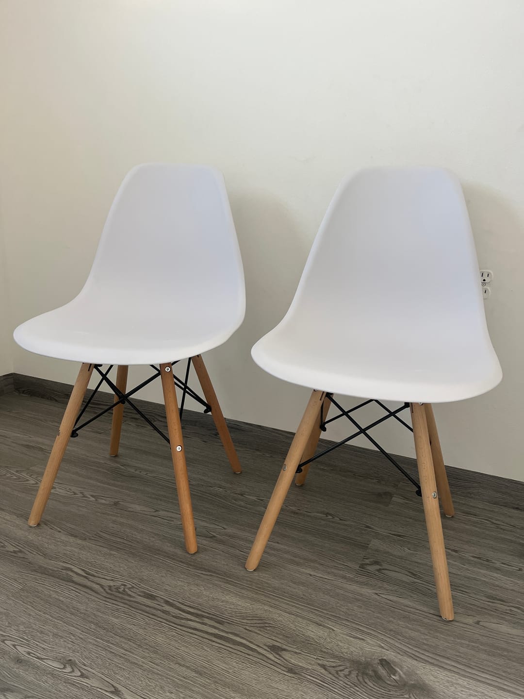 Customer photo review of Set de 2 Sillas Oslo Eames