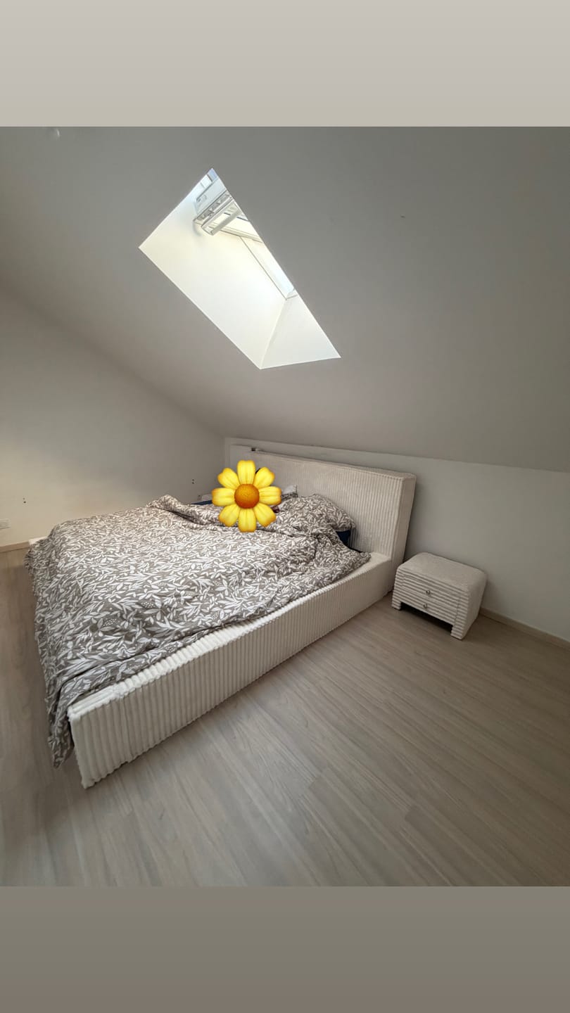 Customer photo review of Lit coffre velours côtelé de grande épaisseur - MELODIE