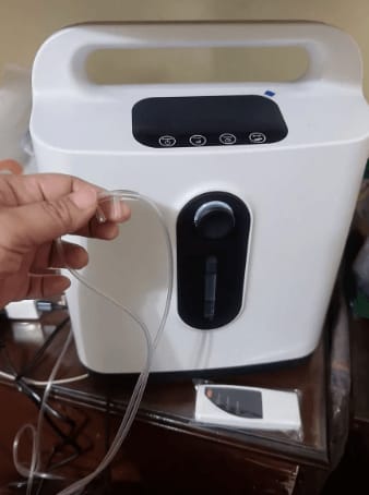 Customer photo review of VARON DF-011 |Continuous Flow Home-Use 1-8L/Min Oxygen Concentrator