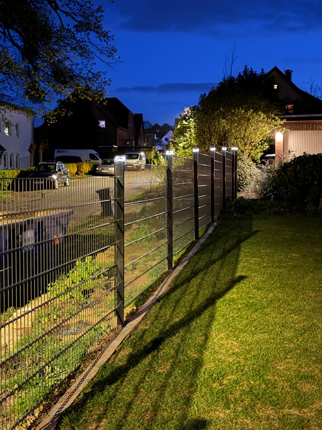 Customer photo review of 6040 Solar Zaunleuchte LED
