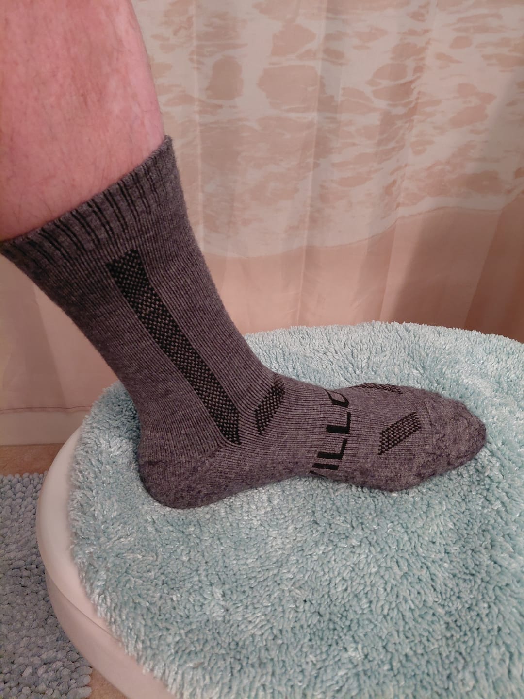 Customer photo review of Men's Alpaca Socks