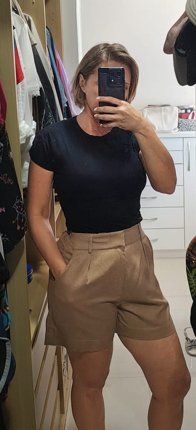 Customer photo review of Shorts Angico Marrom Claro