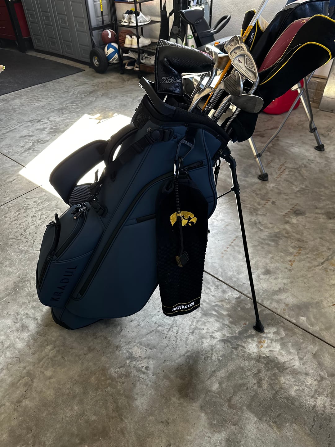 Customer photo review of LUX 9.5" 14-Way Hybrid Stand Bag: Blue Steel