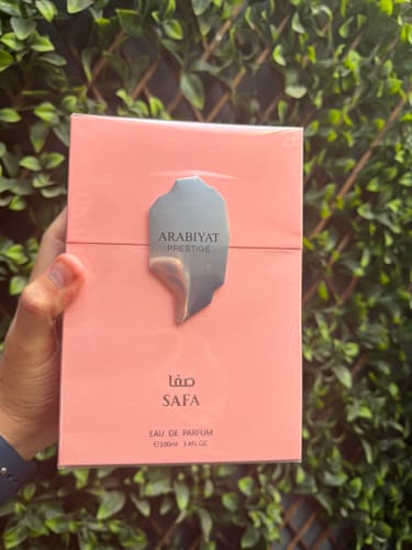 Reseña con foto de un cliente sobre Perfume Arabiyat Safa 100ML EDP