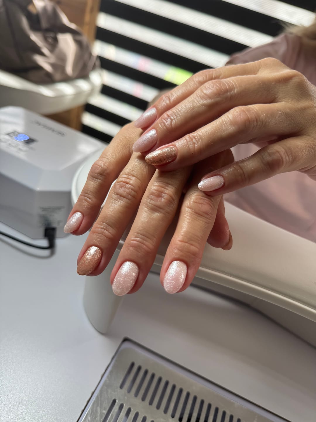 Customer photo review of Semilac One Step Gel Polish Bottle 252 Milky Pink 7ml