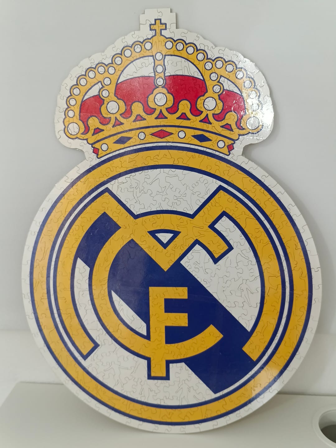 Customer photo review of Real Madrid CF® Logo - Puzzle de Madera