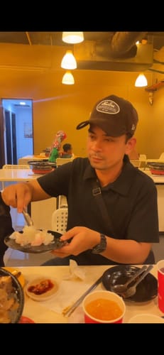 Customer photo review of 9FORTY E-Frame New Era Patch Cord Brown Suede Snapback