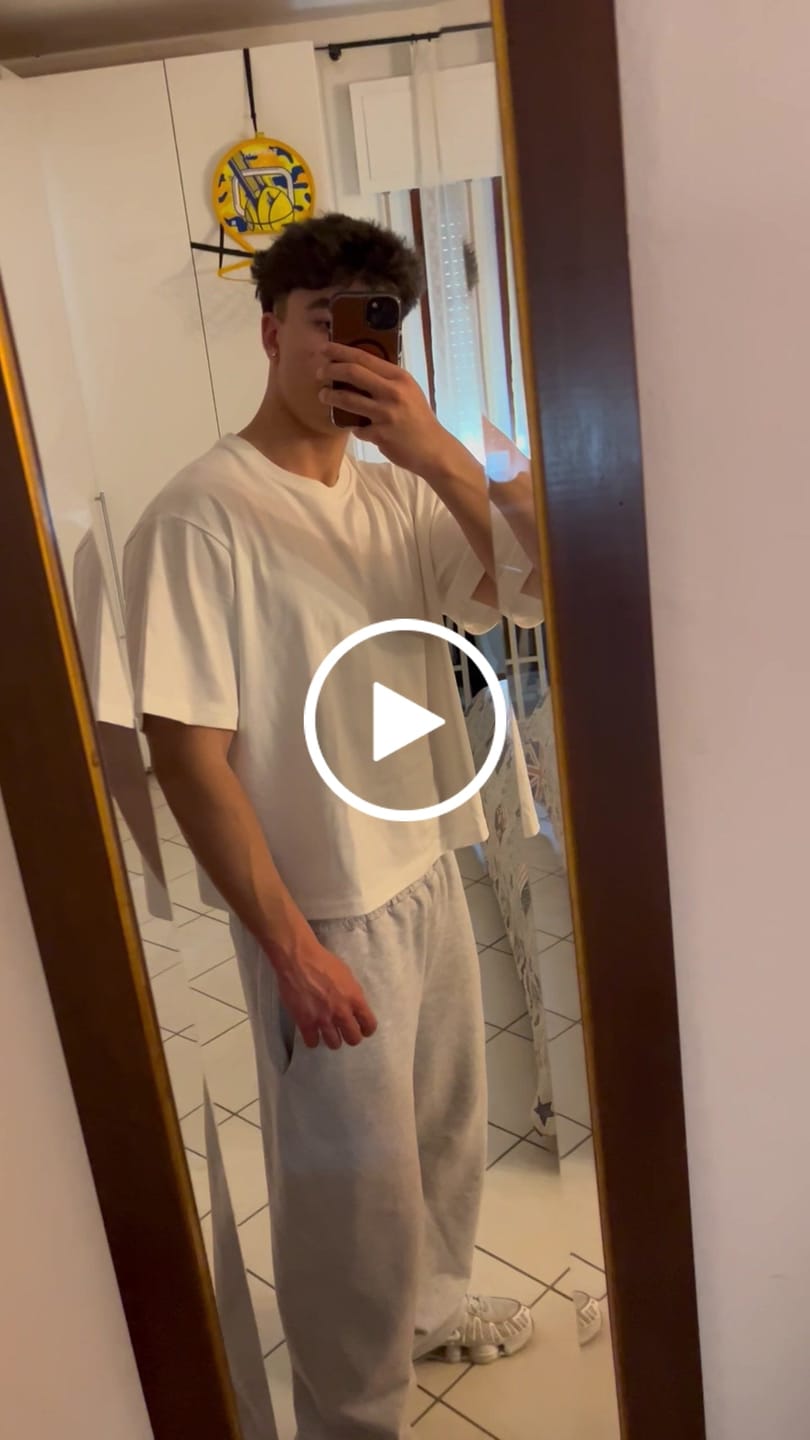 Customer video review of T-Shirt Cropped Blanks 220GSM Off White