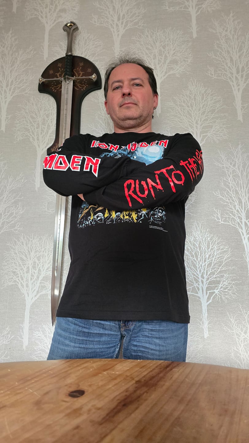 Customer photo review of Iron Maiden - Run To The Hills - Longsleeve Shirt
