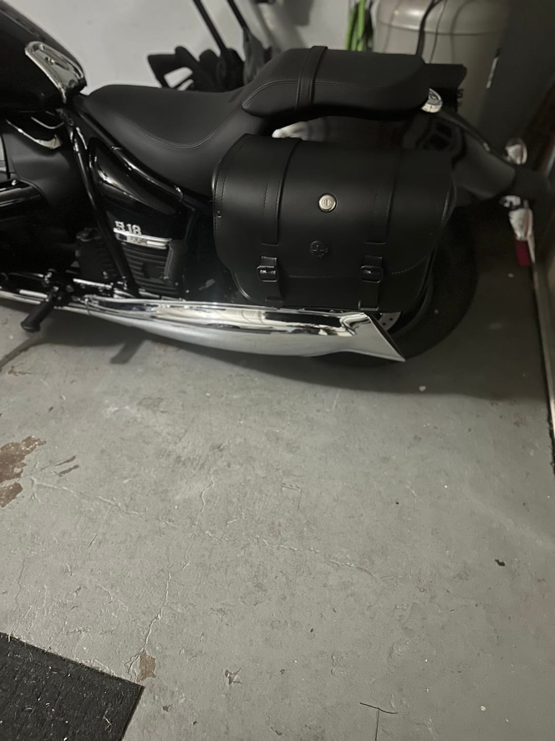 Customer photo review of 30L - Kronan Large BMW R18 Motorcycle Leather Saddlebags