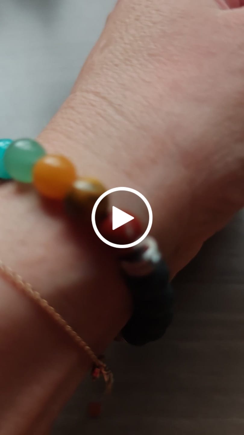 Customer video review of 7 Chakra Edelstein Armband