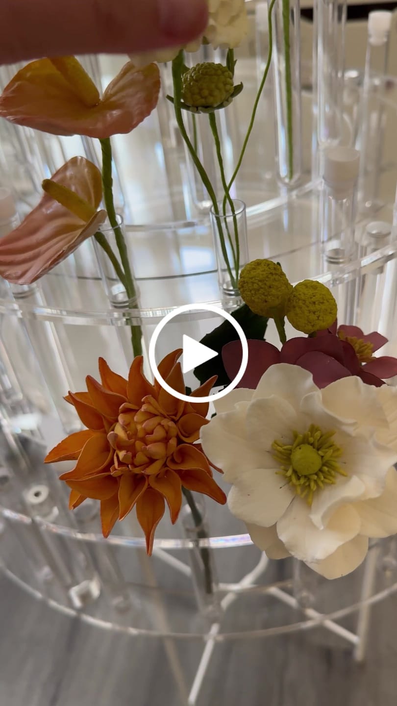 Customer video review of OUTLET STAR DEAL -  The Floral Crown - Small