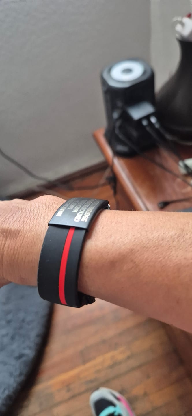 Customer photo review of Emblemas Para AxoID
