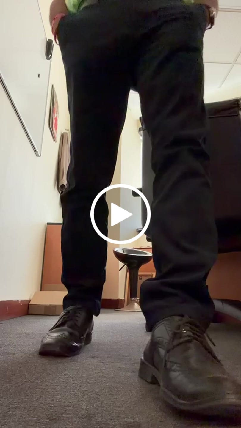 Customer video review of Navy Fine Stripe - Corduroy Pant