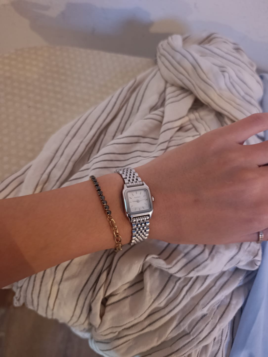 Customer photo review of Macy Petite Silver White