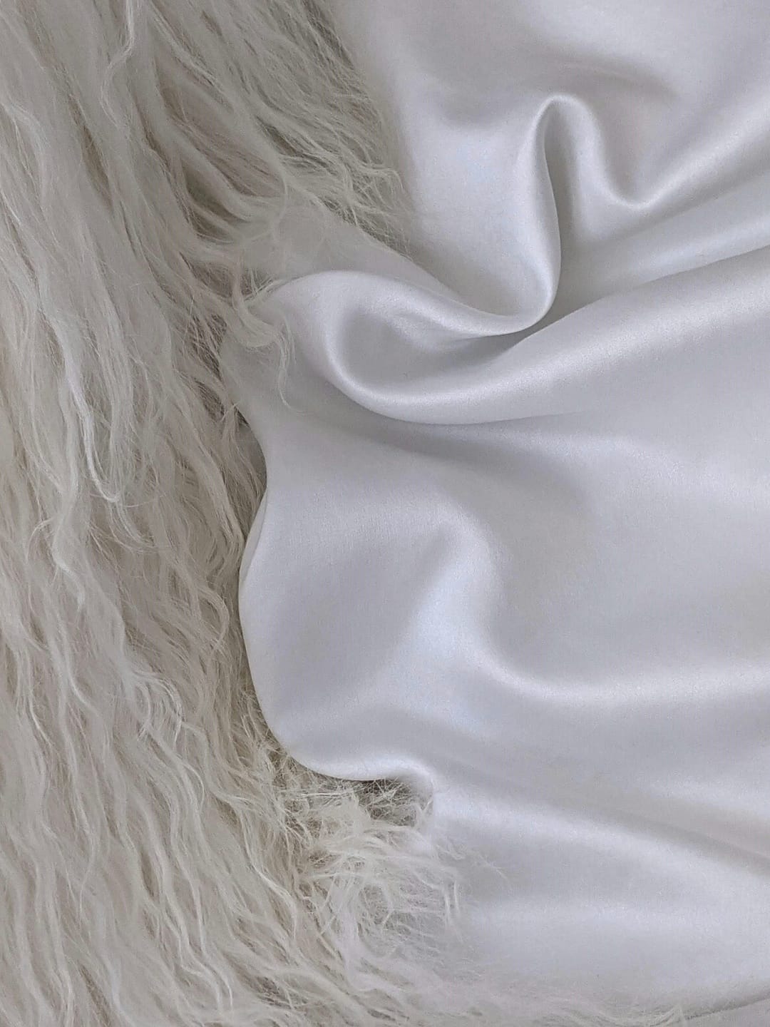 Customer photo review of Brilliant White Pure Silk Pillowcase