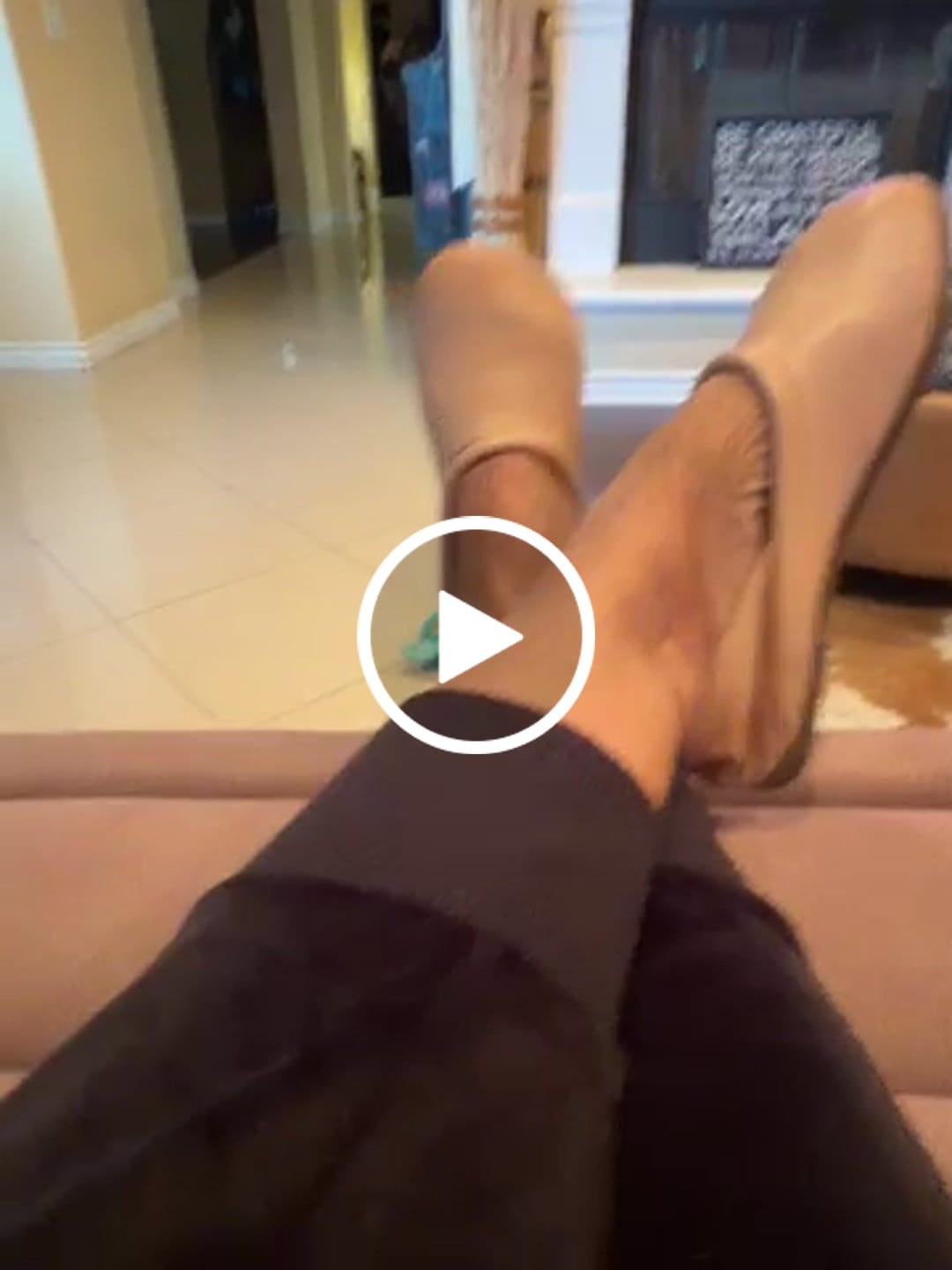 Customer video review of Women Casual Summer Solid Soft Leather Flat Shoes