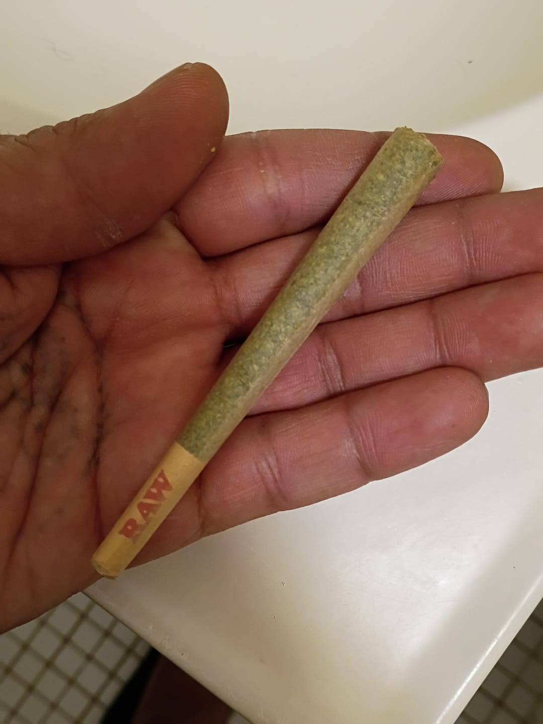 Customer photo review of Boutique Exotics - Jelly Roll - 2.5G Pre-Roll