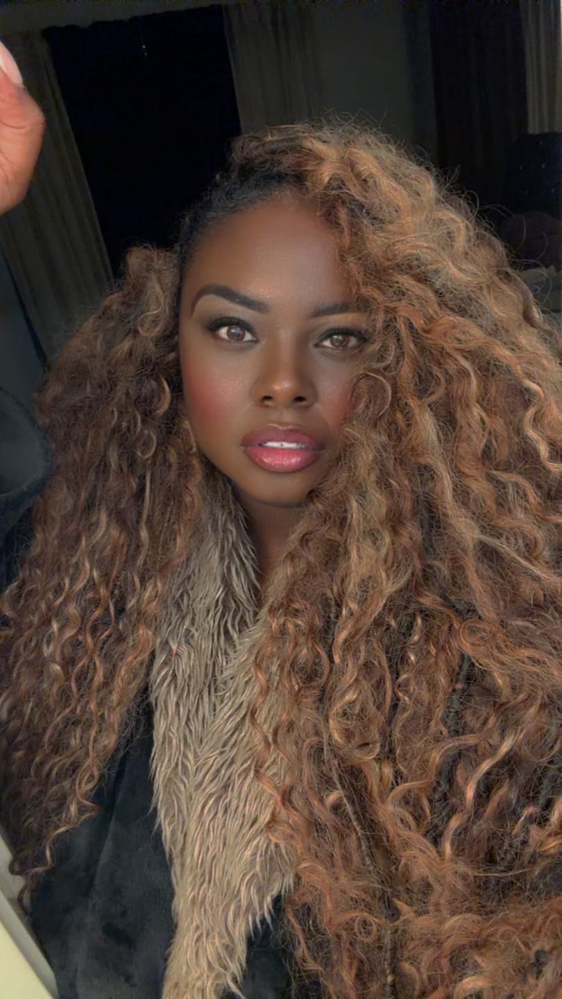 Customer photo review of Double Drawn Burmese #4/#27/#30 Mix Color Blend Deep Wave Human Hair Bulk