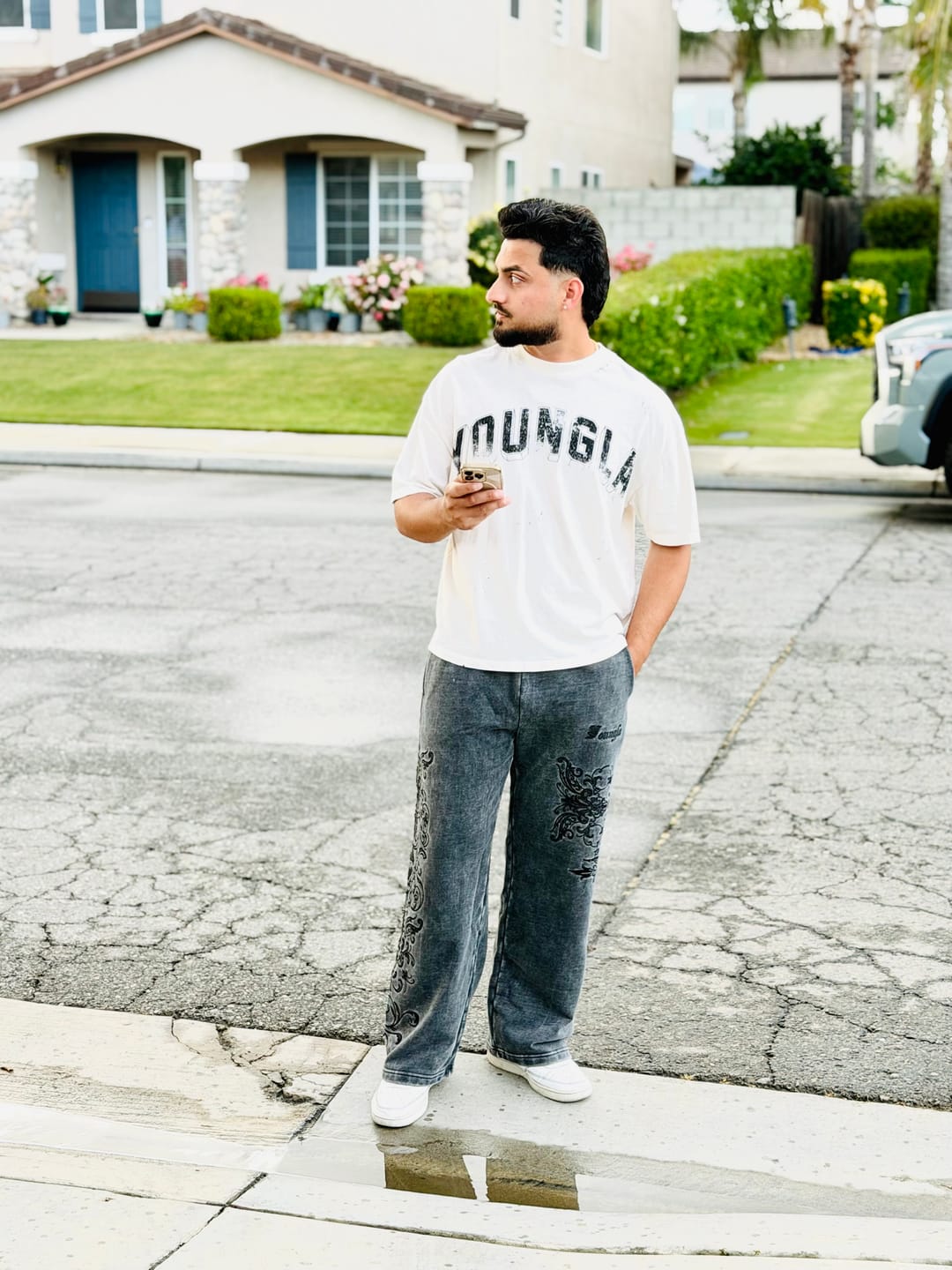 Customer photo review of 2061 - Threadmark Sweats