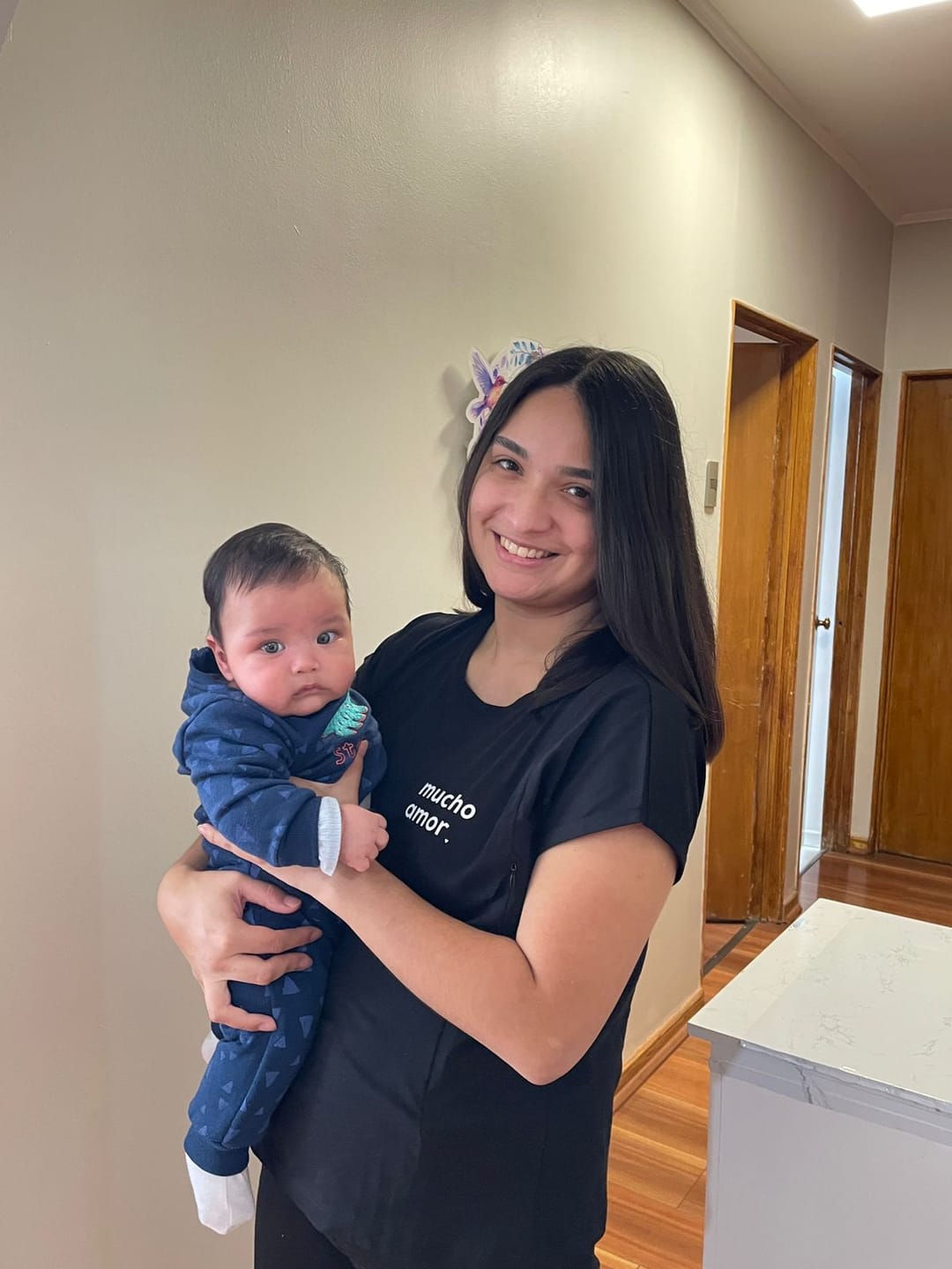 Customer photo review of Polera de Lactancia Sahr - Mucho Amor