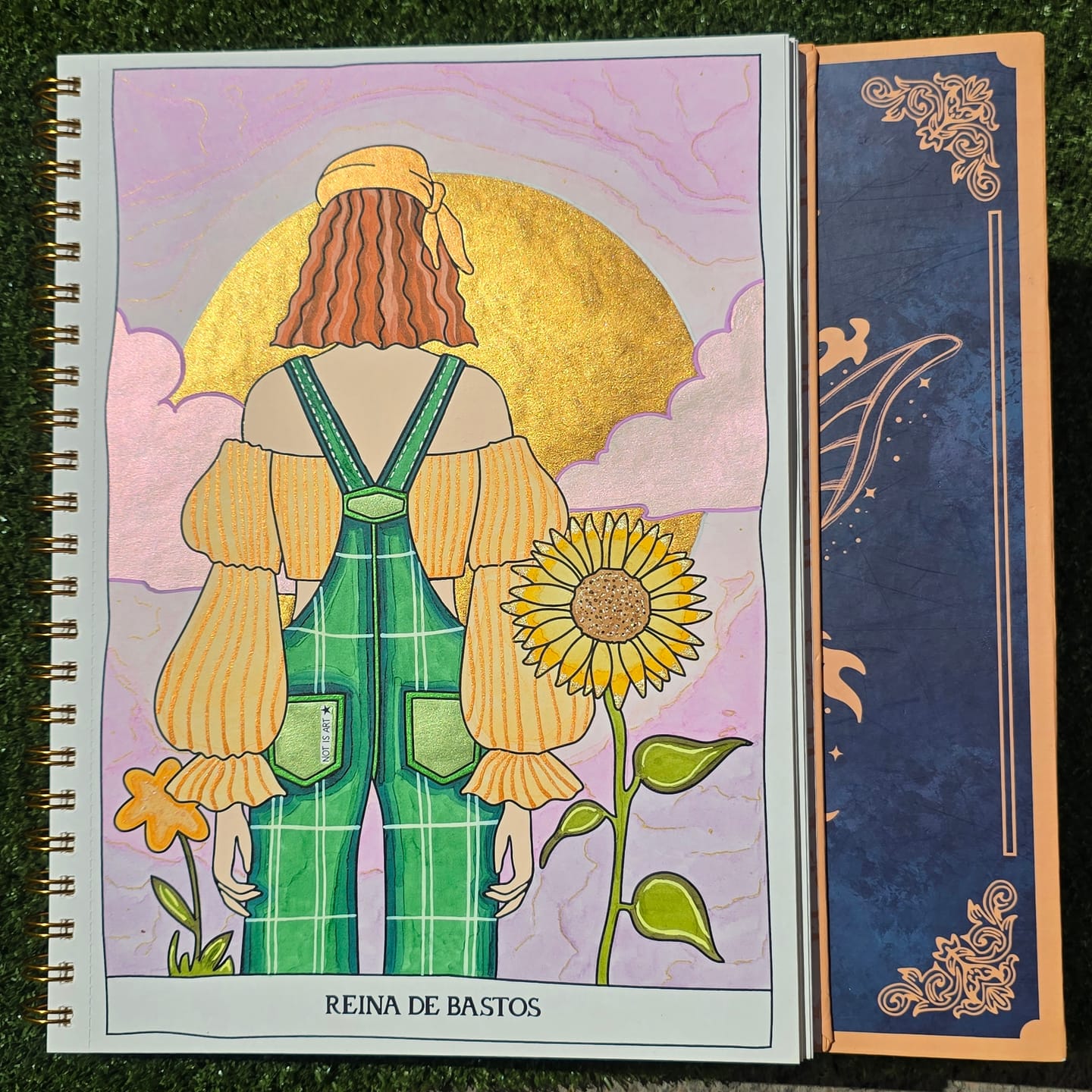 Customer photo review of TAROT PARA COLOREAR: Tomo II - Arcanos menores