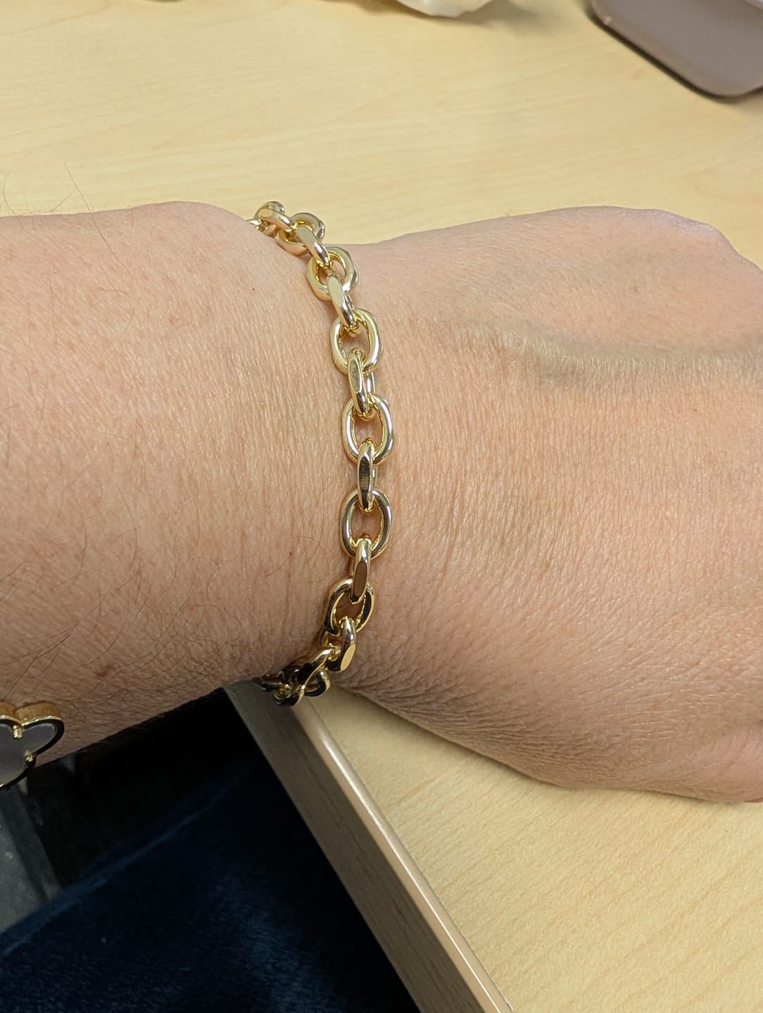 Customer photo review of Oval Link Chain Bracelet