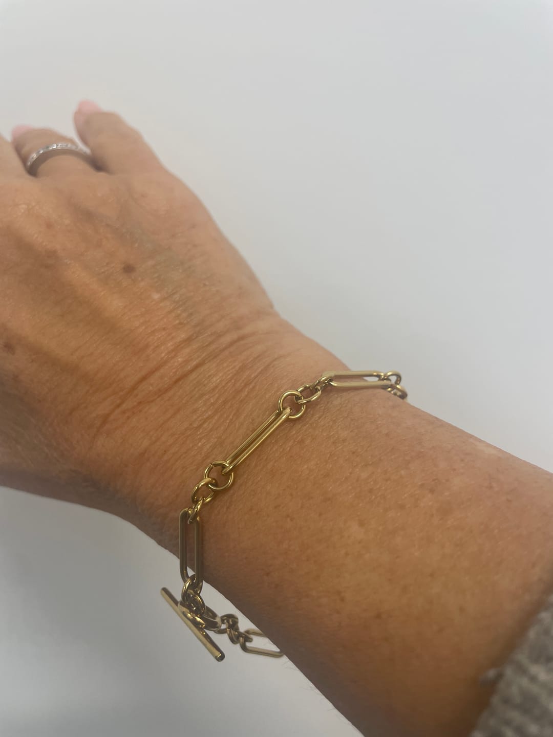 Customer photo review of Love link T bar Chain Bracelet