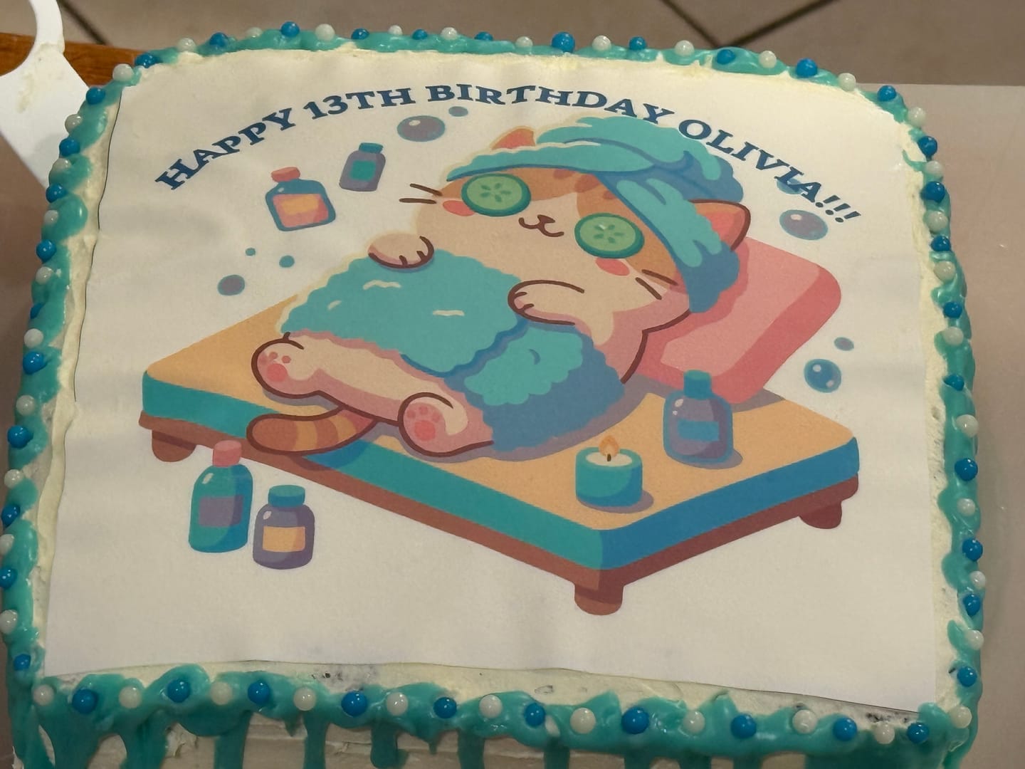 Customer photo review of 19 cm x 19 cm Square Pre-cut Custom Edible Icing Image
