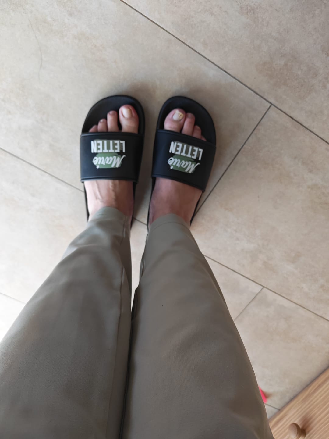 Customer photo review of Deine Letten - Personalisierte Badeschlappen mit Name
