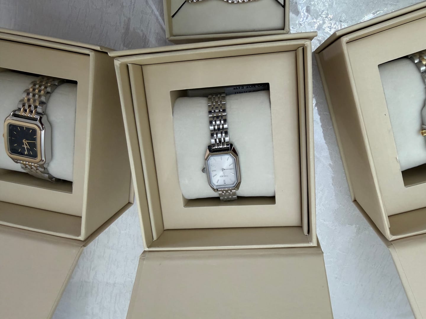 Customer photo review of Isabell Petite Silver